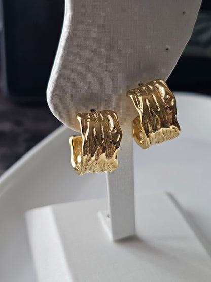 Wavy Hoop Earrings