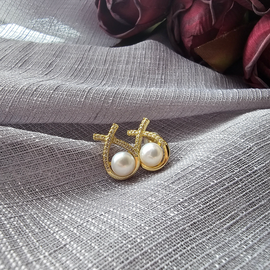 Sweet Pearl Stud Earrings