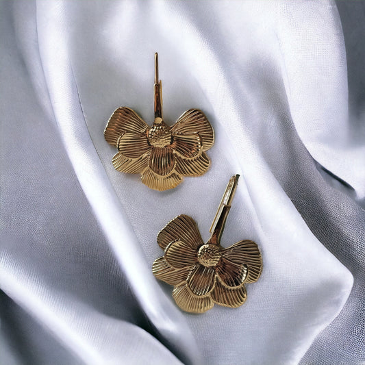 Exaggerated Flower Earrings