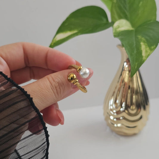 Spiral Pearl Ring