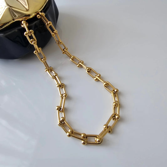 U Link Necklace