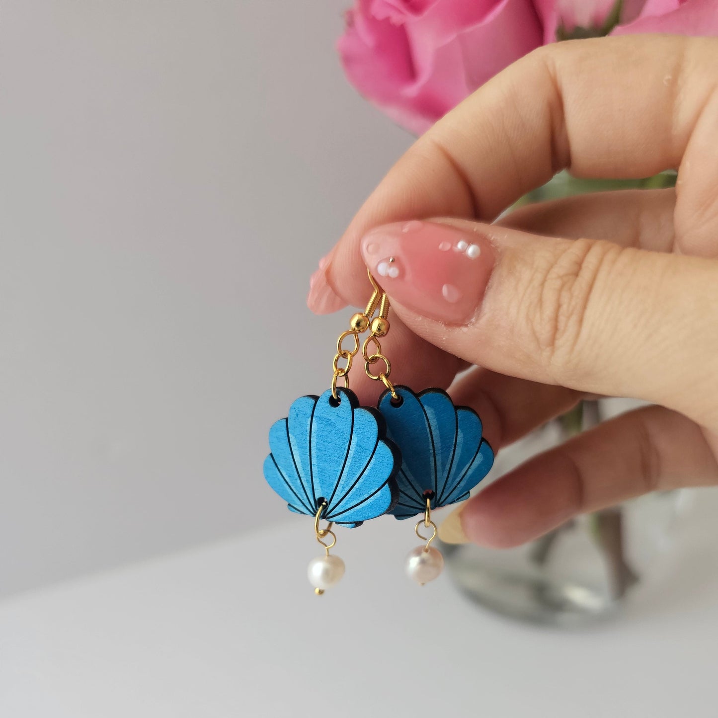 Seashell Pearl Earrings