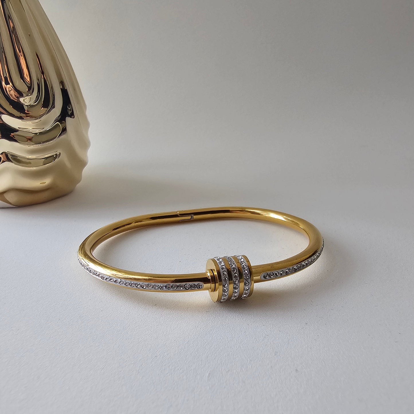 Classic Zircon Bangle